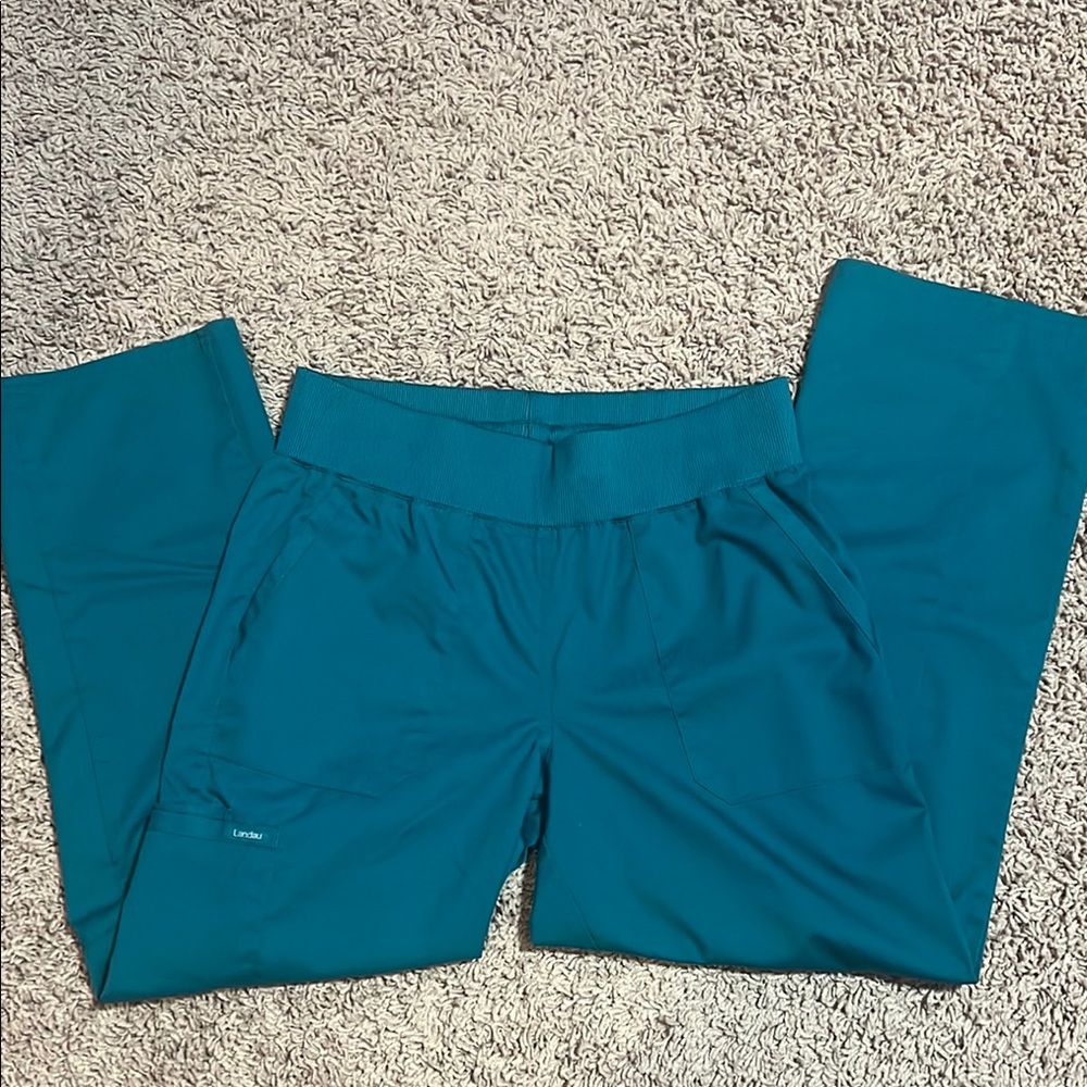 NWOT-Landau ProFlex GREEN Scrub Pants—Petite